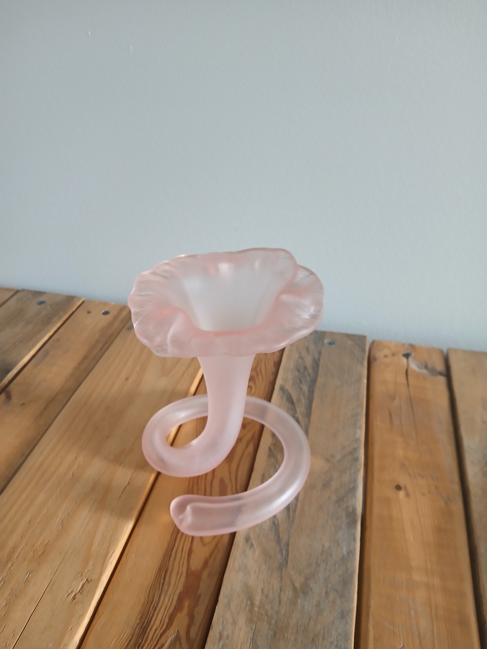 Vintage Delicate Pink Frosted Glass Bud Vase/made In Italie